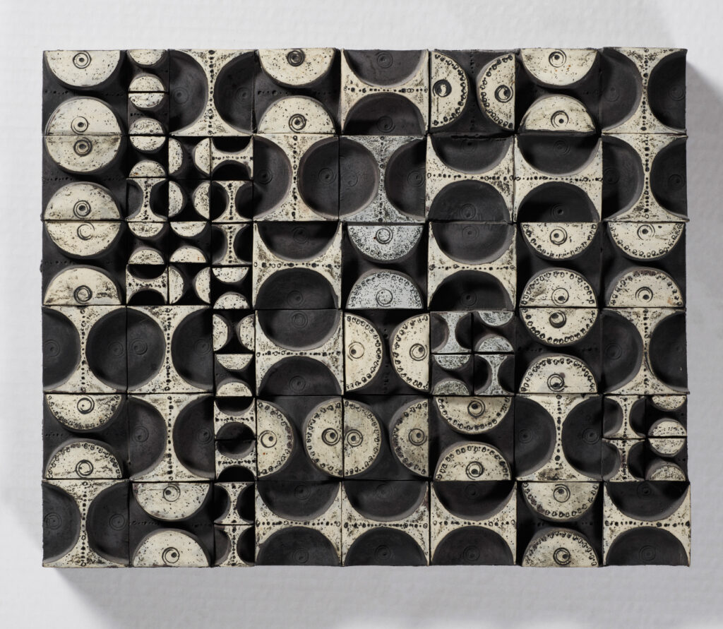 Rut Bryk: Jaipur, 1967. Ceramic relief. Sara Hildén Foundation